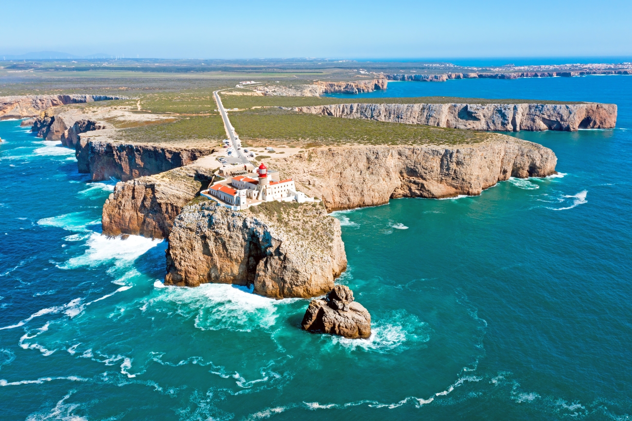 8 amazing places to visit in the Algarve